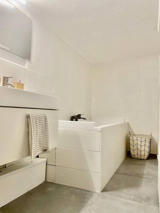 Hotel Robin Quantin In The Heart Of Old Tours Ngoại thất bức ảnh