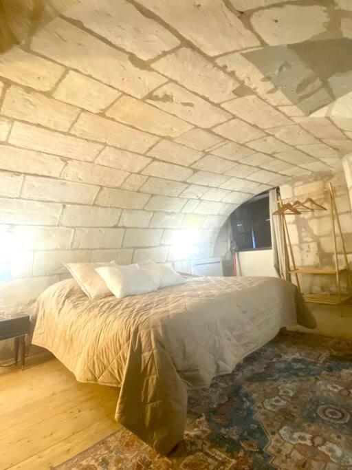 Hotel Robin Quantin In The Heart Of Old Tours Ngoại thất bức ảnh